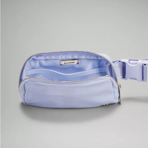 Lululemon Everywhere Belt Bag - Pastel Blue - Picture 2 of 4